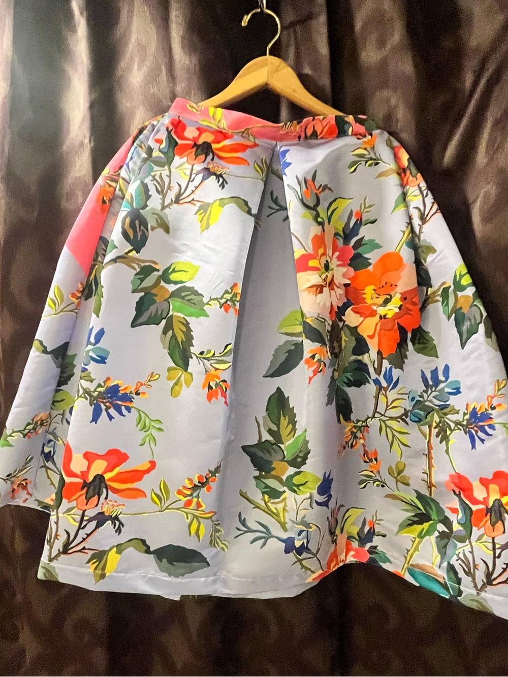 Les Motif Floral A-Line Midi Skirt in Light Blue and Multicolor